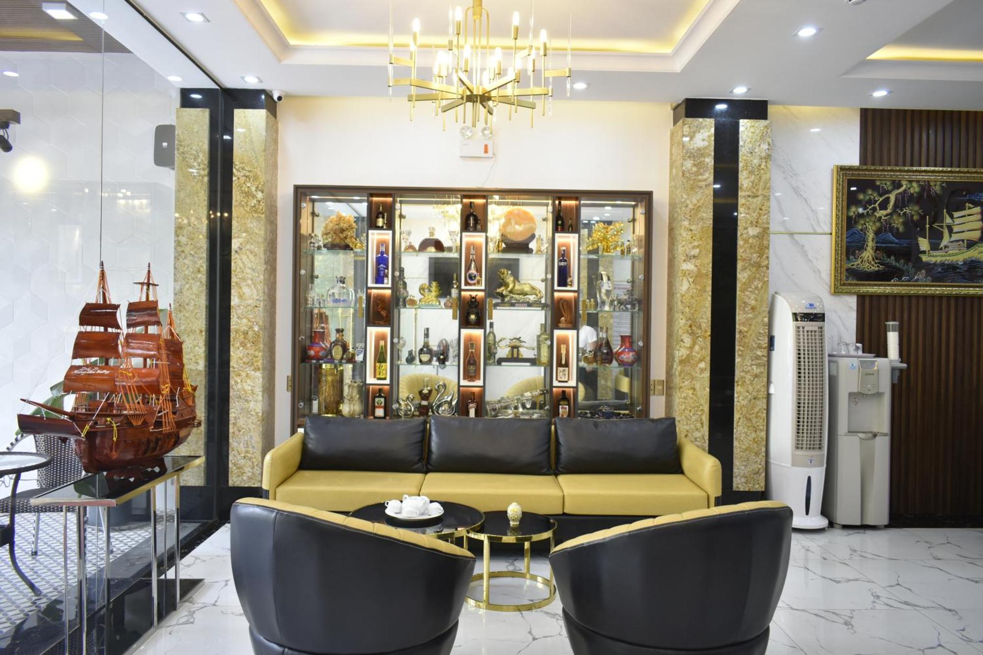 Anh Nguyet Hotel 2*